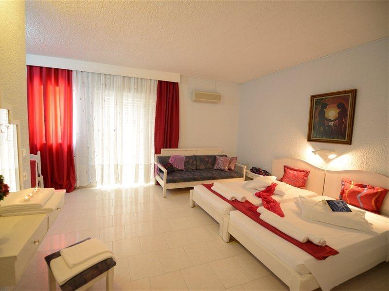 Golden Sun Aparthotel Τιγκάκι Εξωτερικό φωτογραφία
